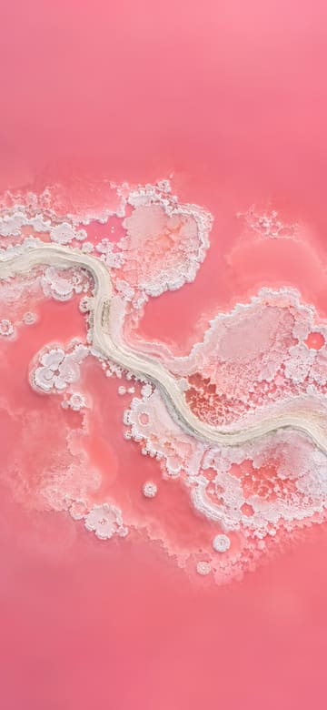 Lac salé rose vu du ciel, fond d'écran de téléphone sans texte