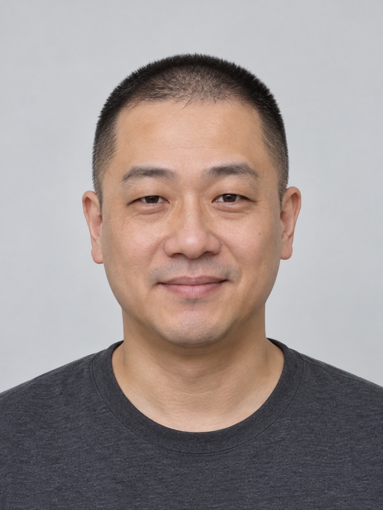 細軟髮・髮量少・43 歲剪寸頭(平頭)