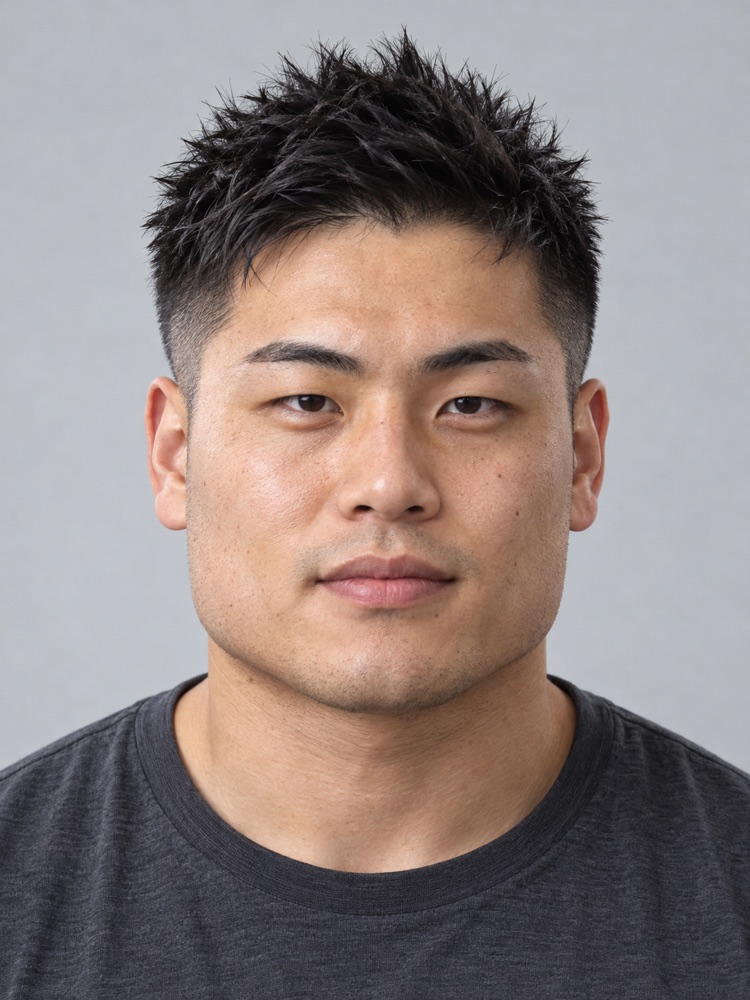 方臉・28 歲剪刺蝟頭