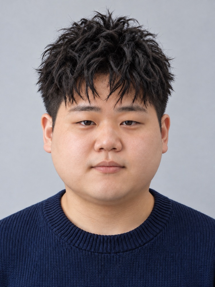 圓臉・22 歲剪鋼夾燙