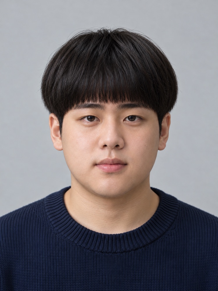 圓臉・18 歲剪鍋蓋頭