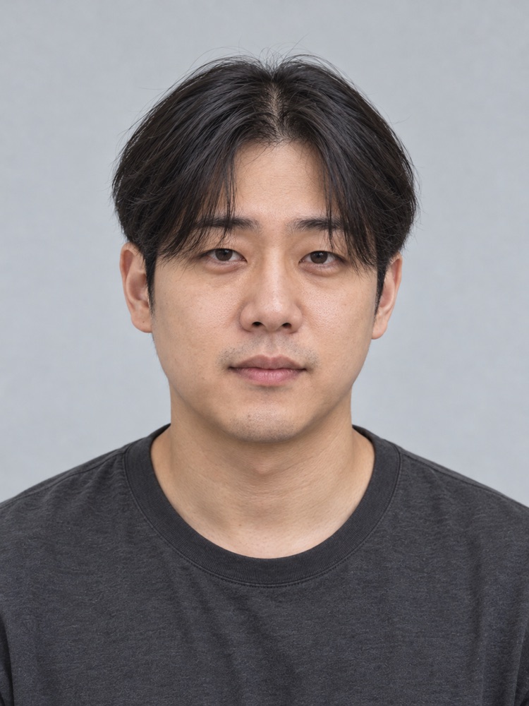細軟髮・髮量少・34 歲剪男生中分