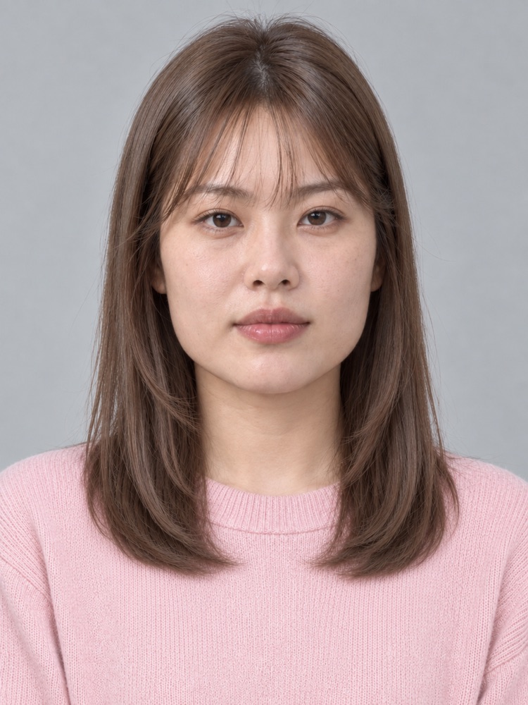 方臉・顴骨高・27 歲剪空氣瀏海