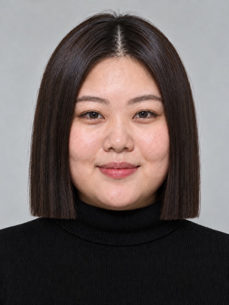 圓臉・24 歲剪一刀切