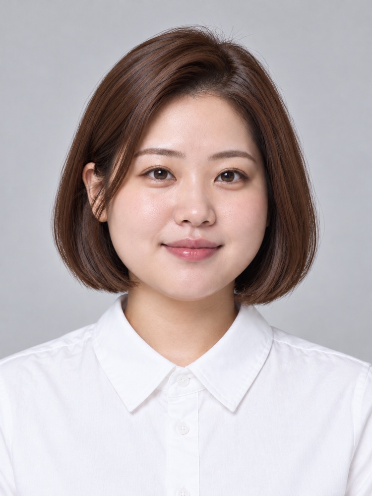 圓臉・26 歲剪鮑伯頭