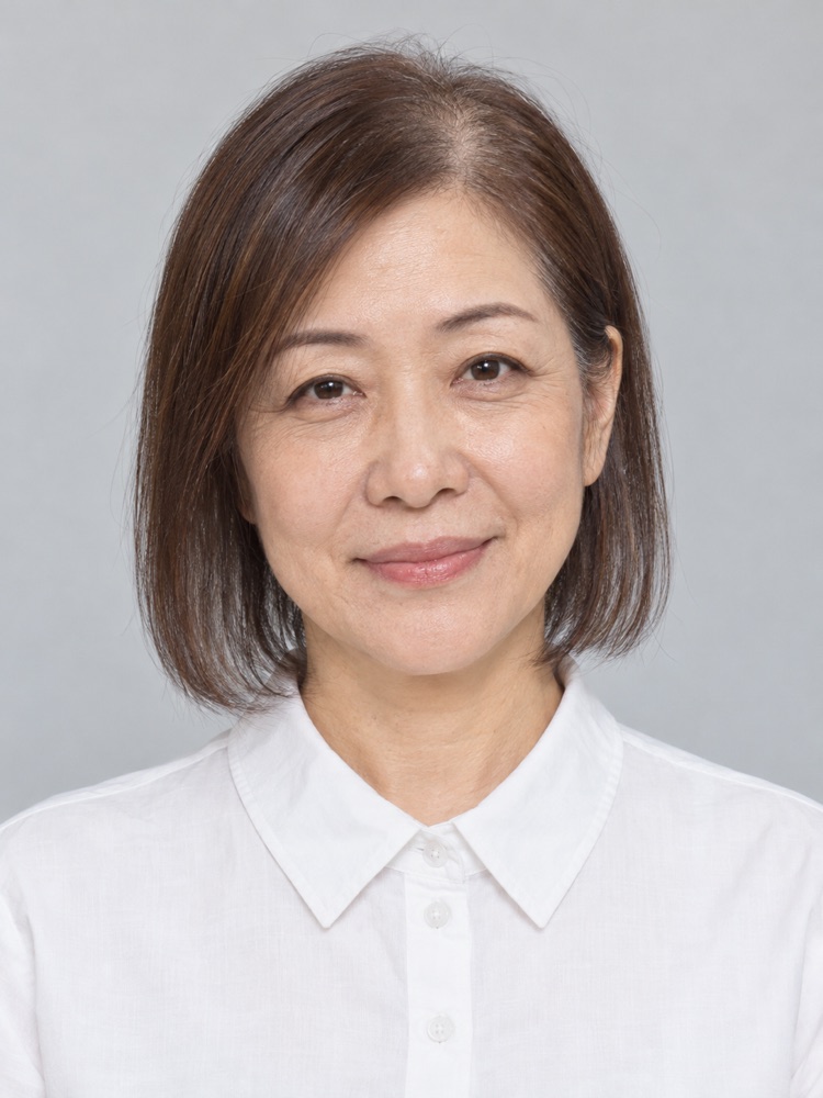 熟齡・髮量變少・52 歲剪鮑伯頭
