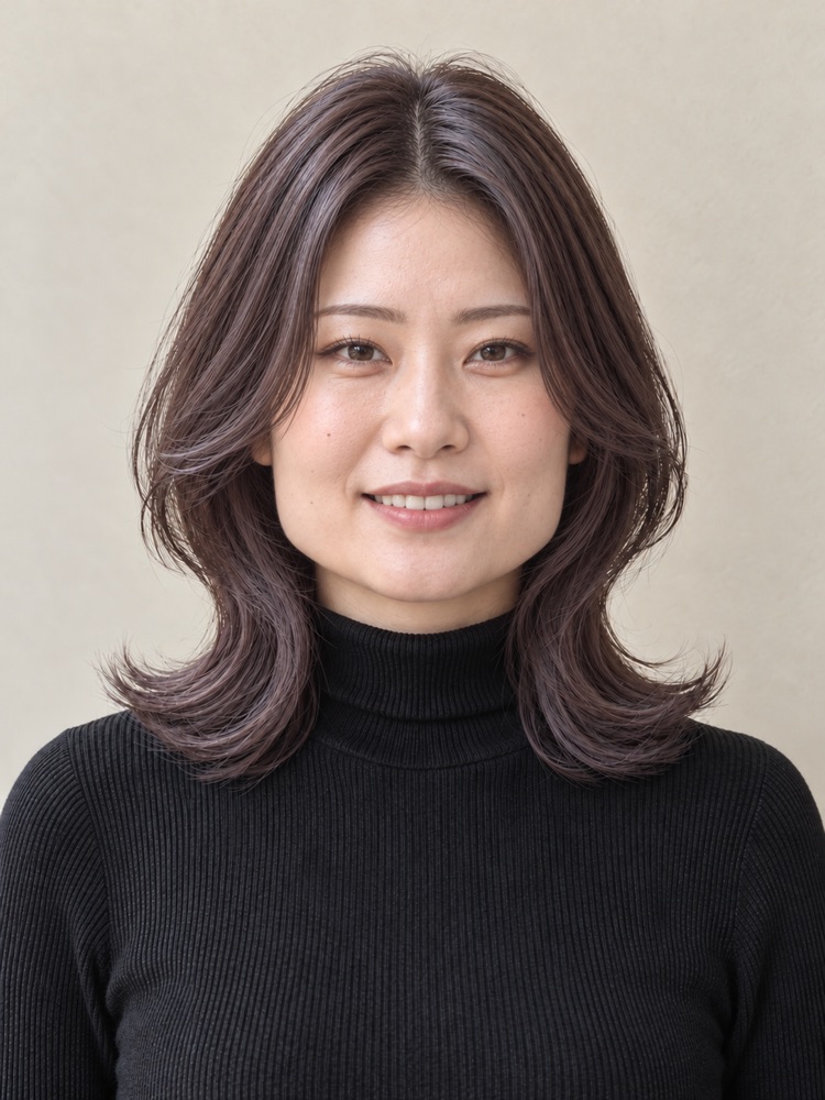 下顎寬臉・33 歲剪收腰髮型