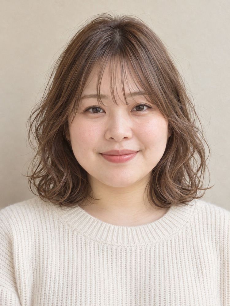 圓臉・26 歲剪空氣感微捲燙