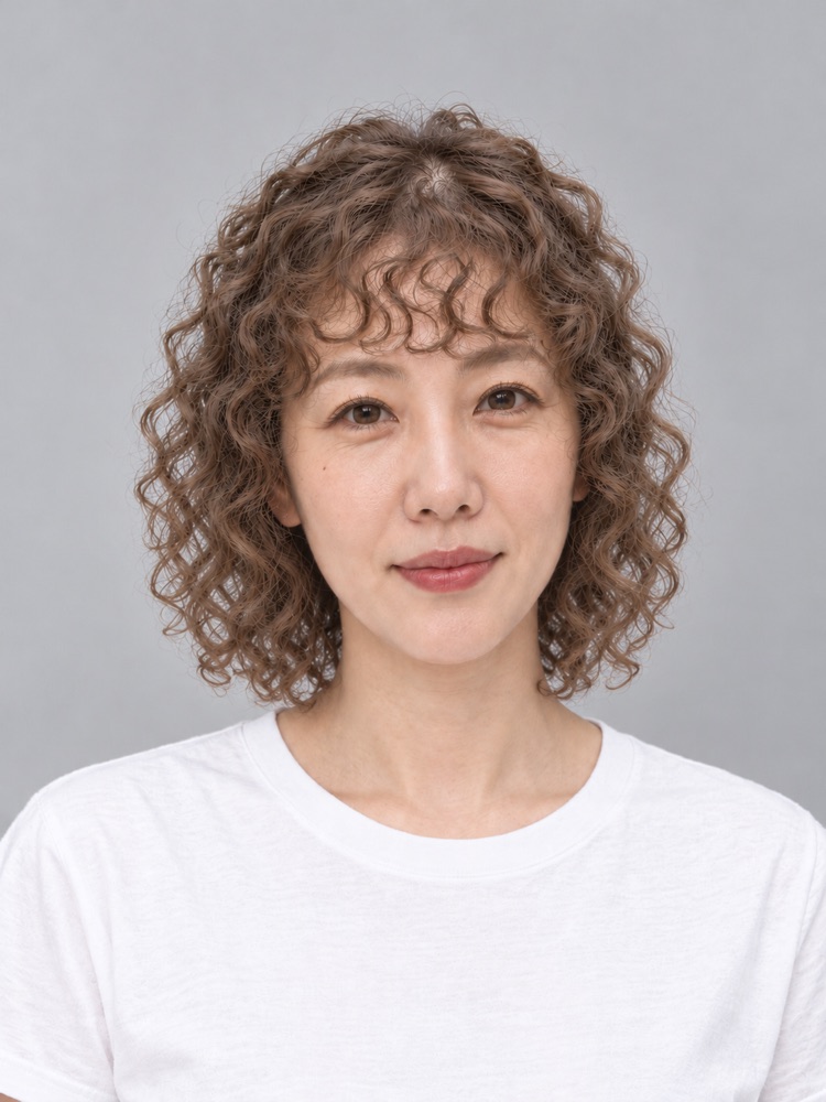 細軟髮・髮量少・43 歲剪羊毛捲